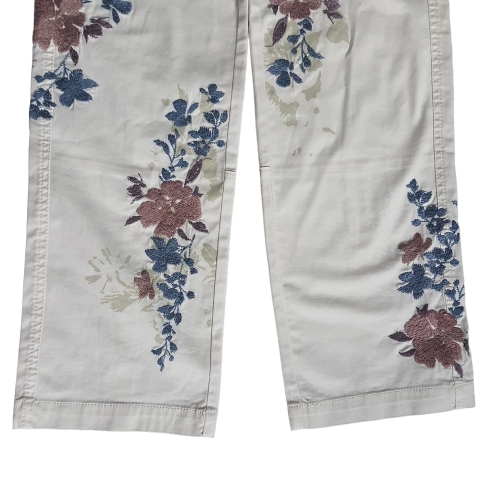Sundance Embroidered Floral Cargo Pants Womens Size 2 Cream Spring Straight Leg - Picture 16 of 16